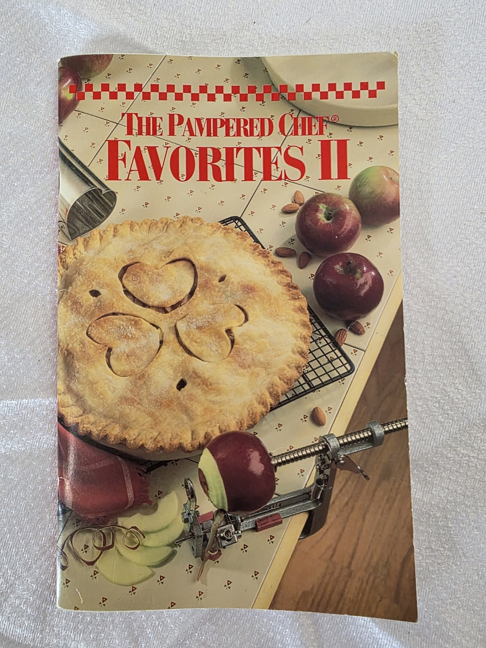 The Pampered Chef Favorites II Cookbook - Red and Cream Cover
